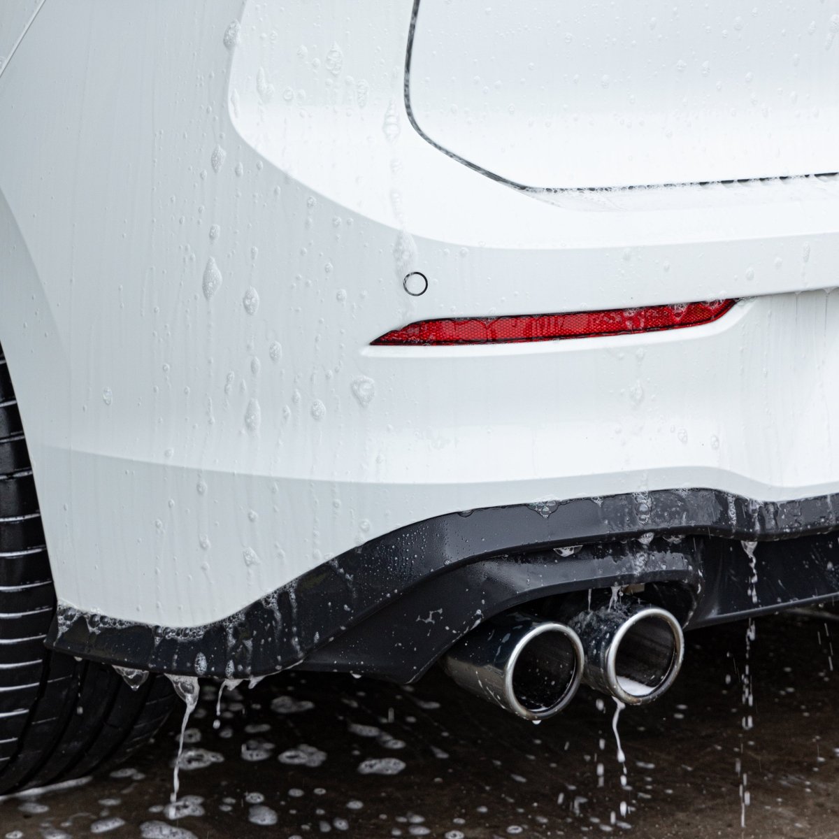 Set Autoshampoo Konzentrat mit Wachs 1 Liter reinigt effektiv einfach schnell & versiegelt Glanz - Lack Glanz - Autofolie uvm. ergiebig - Glanz - Boost - schmutz - & wasserabstoßend+ Mikrofaser - Waschhandschuh - CLEANEXTREME